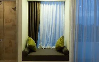 Hotel 101